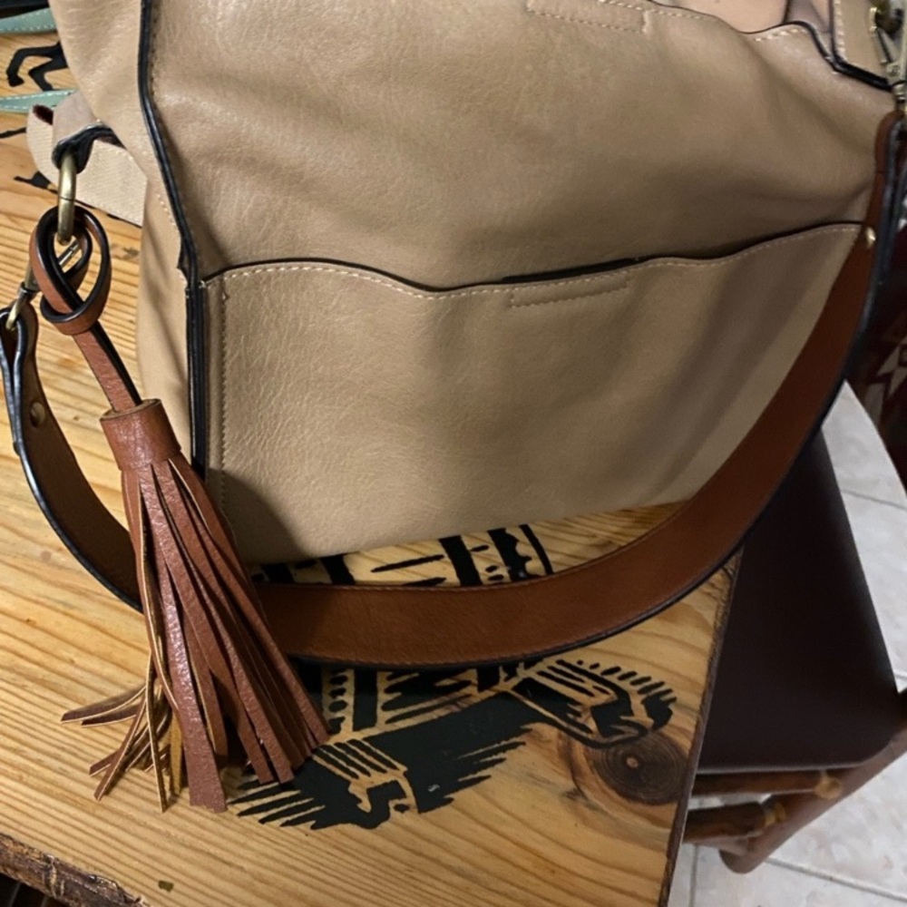 💕 Jen &Co Bag set with 2 straps and 2 bags. Like new. Western look. - Picture 2 of 13